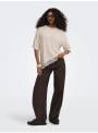 CAMISETA BEIGE CON BAJO ENCAJE ONLY